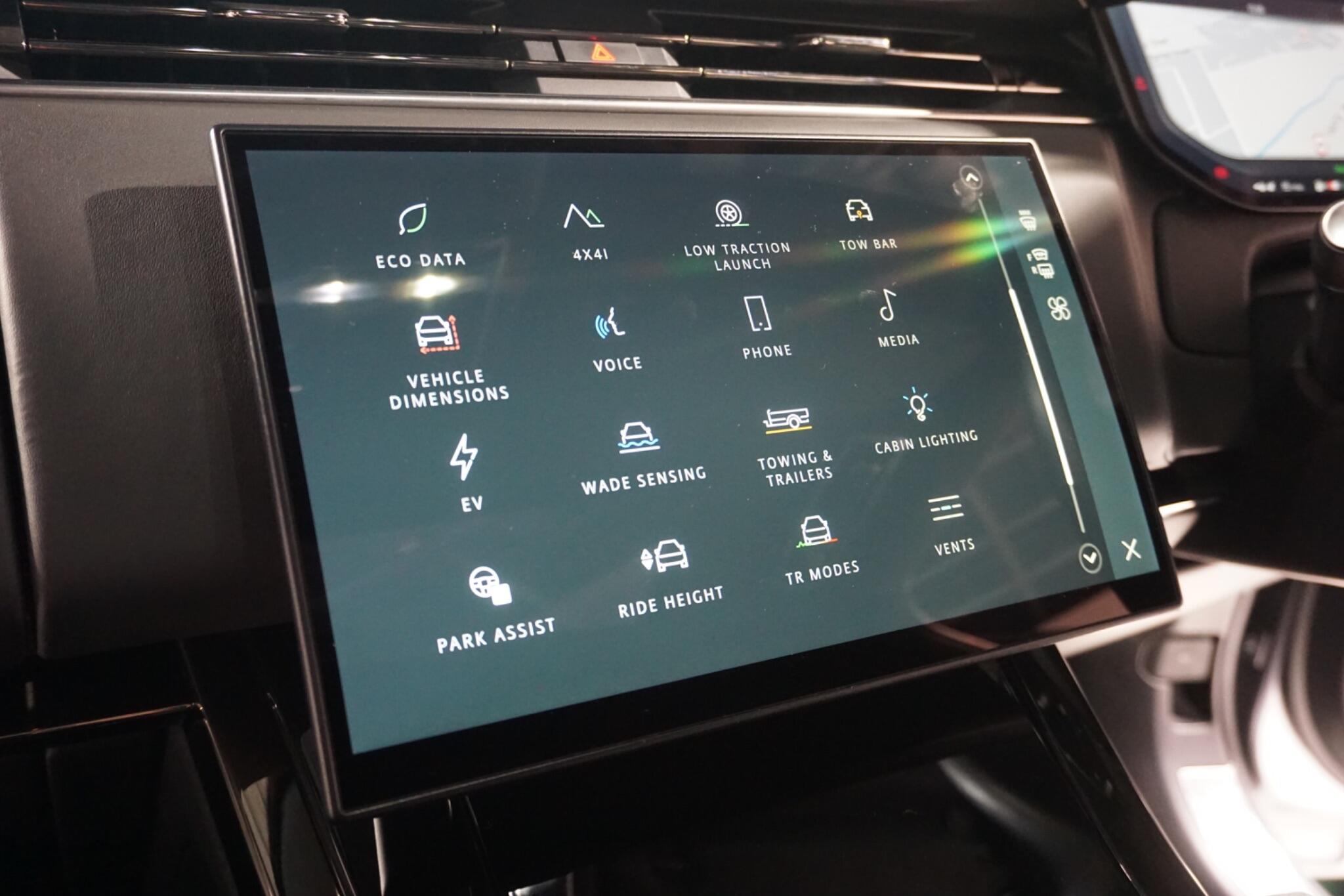 Land Rover Range Rover Sport 3.0 P550e 38.2kWh Autobiography SUV 5dr Petrol Plug-in Hybrid Auto 4WD Euro 6 (s/s) (550 ps)